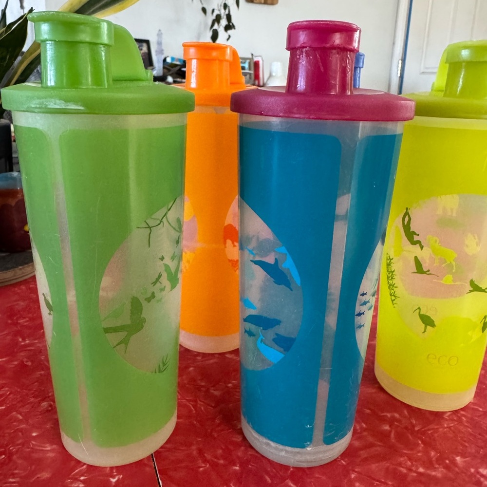 Tupperware Eco-Friendly Animal / Safari / Sealife Print Tumblers with Lids - Picture 7 of 7